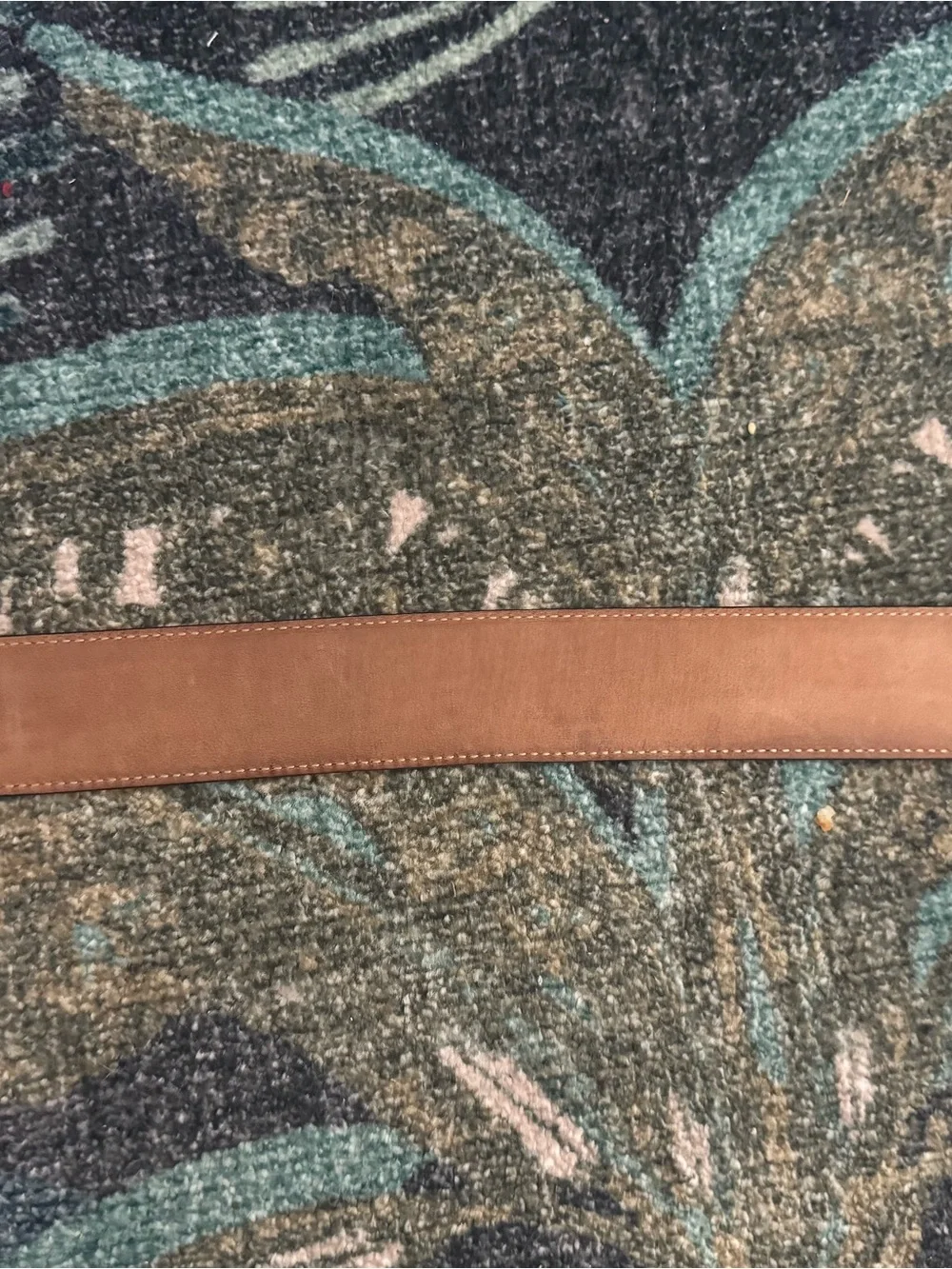 Gucci Fuchsia Leather Belt with Gold Double G Buckle